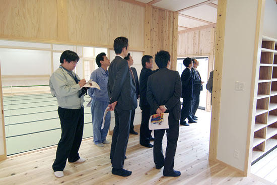 CLT_2804_05.jpg